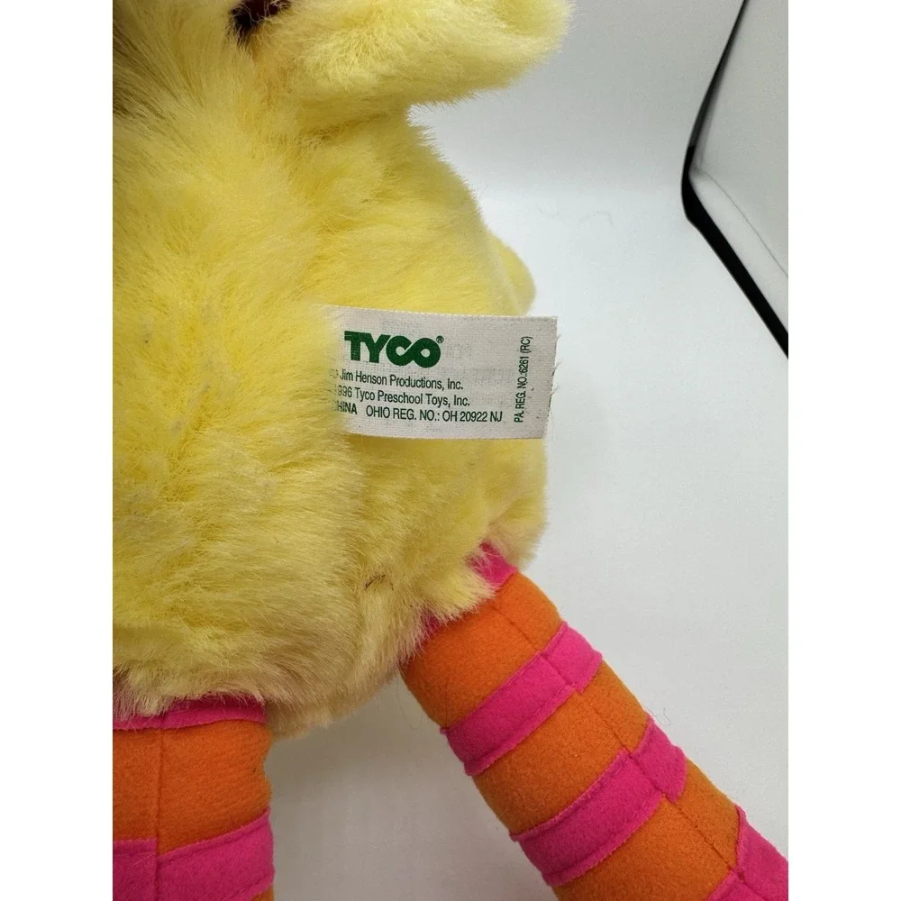 Vintage‎ 1996 Pick-A-Boo Singing Big Bird Plush Toy - Sesame Street